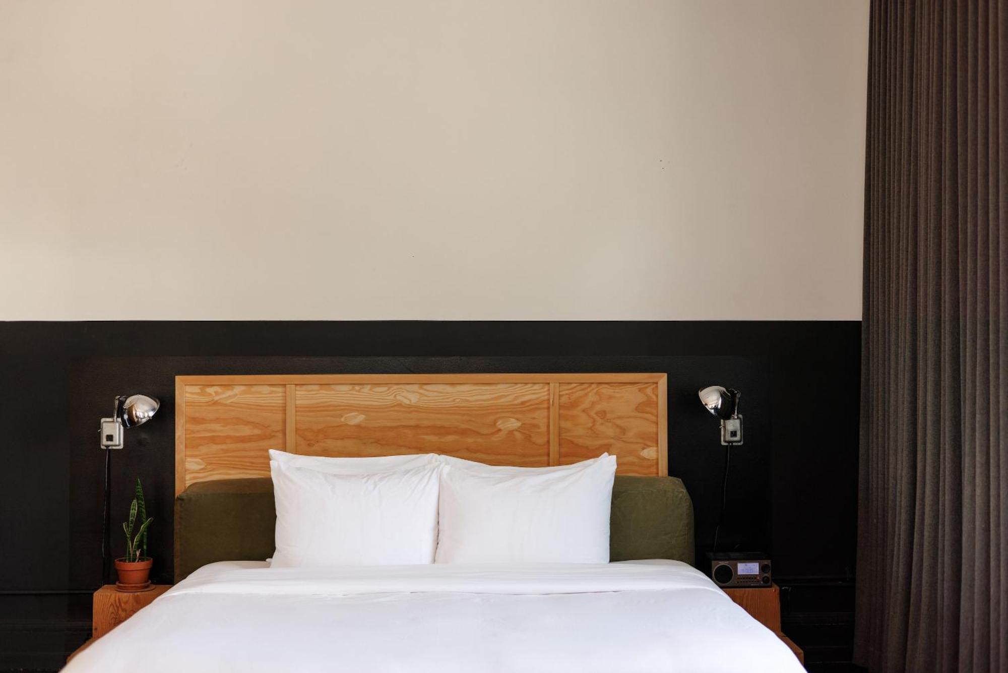 The Clyde Hotel Portland By Kasa Extérieur photo